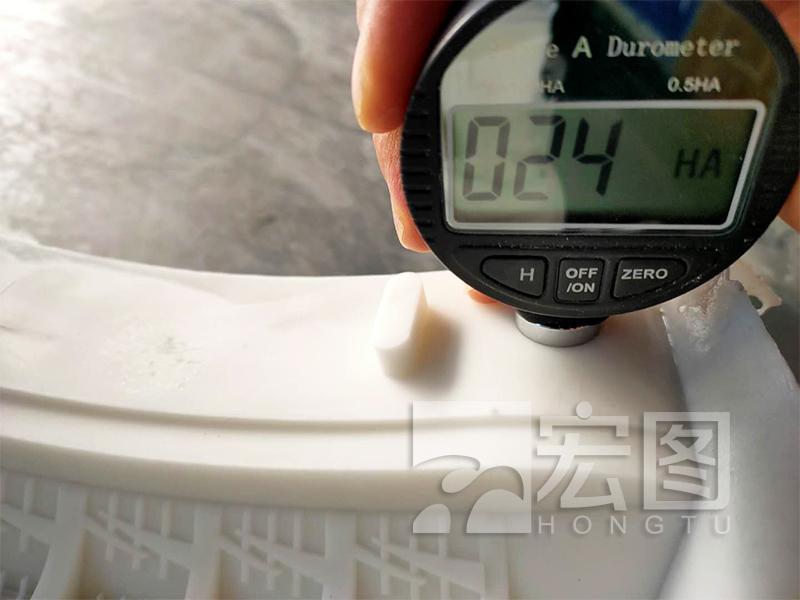 轮胎硅胶模具硬度测试 轮胎硅胶模具硬度测试