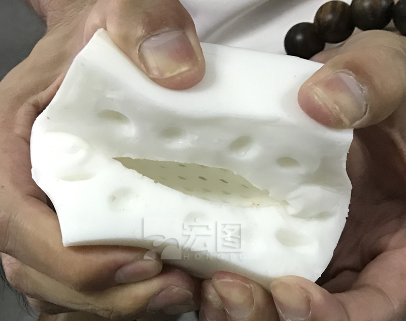 圆球装饰品硅胶模具手感测试 圆球装饰品硅胶模具手感测试